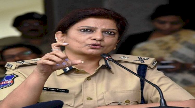 IPS- Charu Sinha , The First Woman to Lead A CRPF In Srinagar