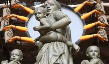 Unveiling Goddess Durga As The Migrant Mother || A Tribute To All The Migrant Women Workers.