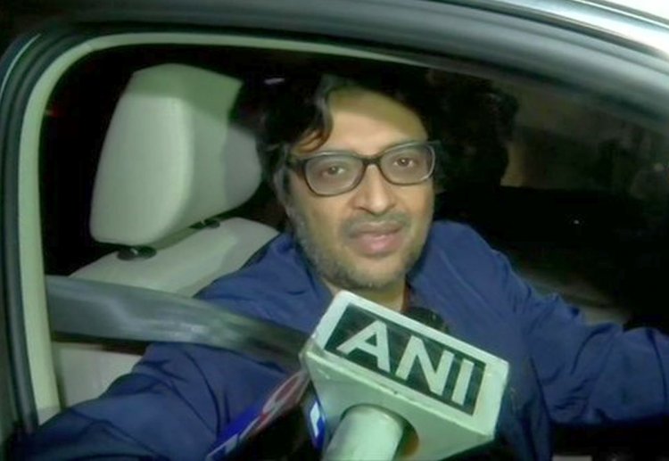 SC extends Arnab's bail, warns against harassment
