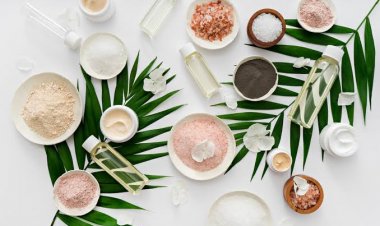 New Year Beauty Secrets  : 12 Beauty Trends Predicted To Go Big This 2021!