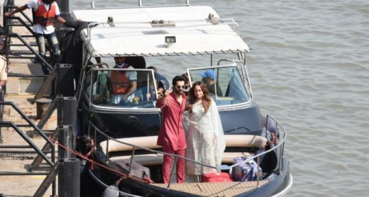 Newswrap, January 26: Newlyweds Varun Dhawan & Natasha return Mumbai, Kangana’s jibe on Diljit & Priyanka