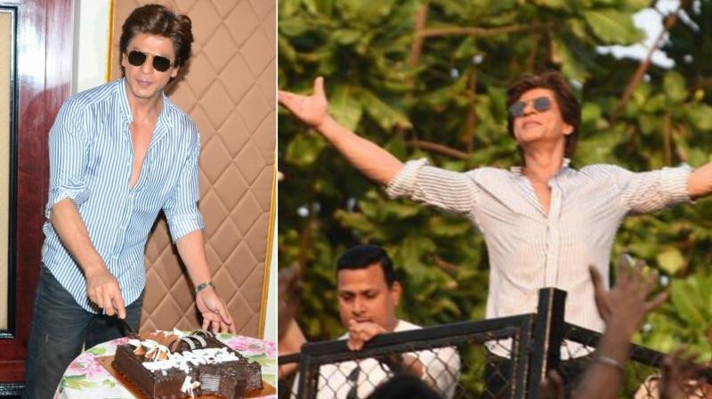 Before his birthday, Shah Rukh Khan's admirers assemble outside Mannat with banners and presents | Photos