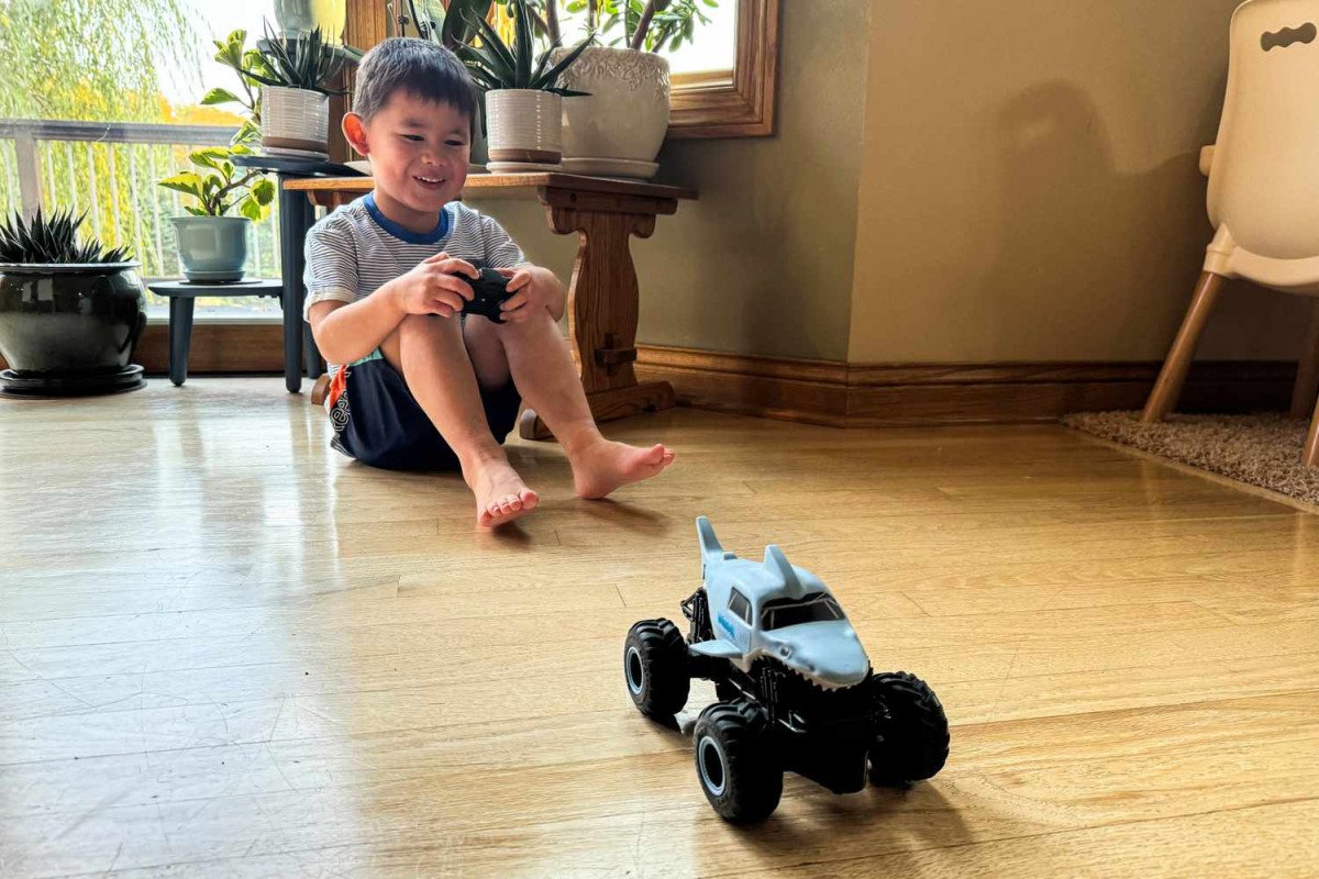 “RTR” Remote Control Cars
