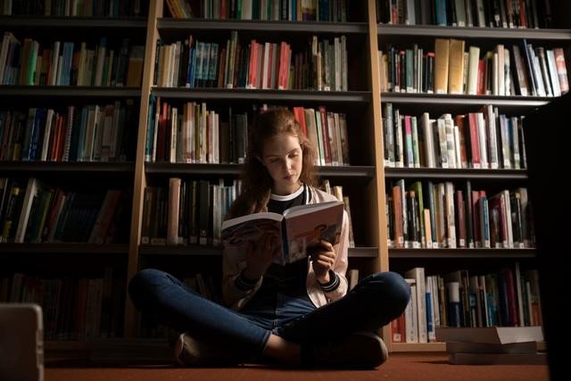 Hola Bookworms! Here’s 5 Great Science Fiction Books Everyone Should Read At Least Once